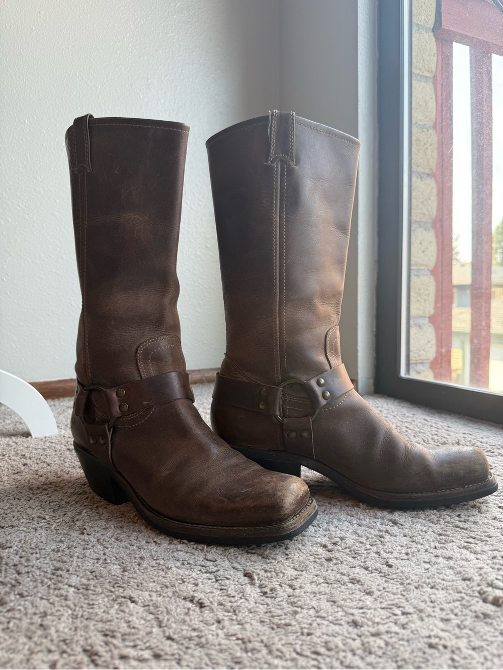 BCBG Women’s Brown Leather Harness Boots, Size 10